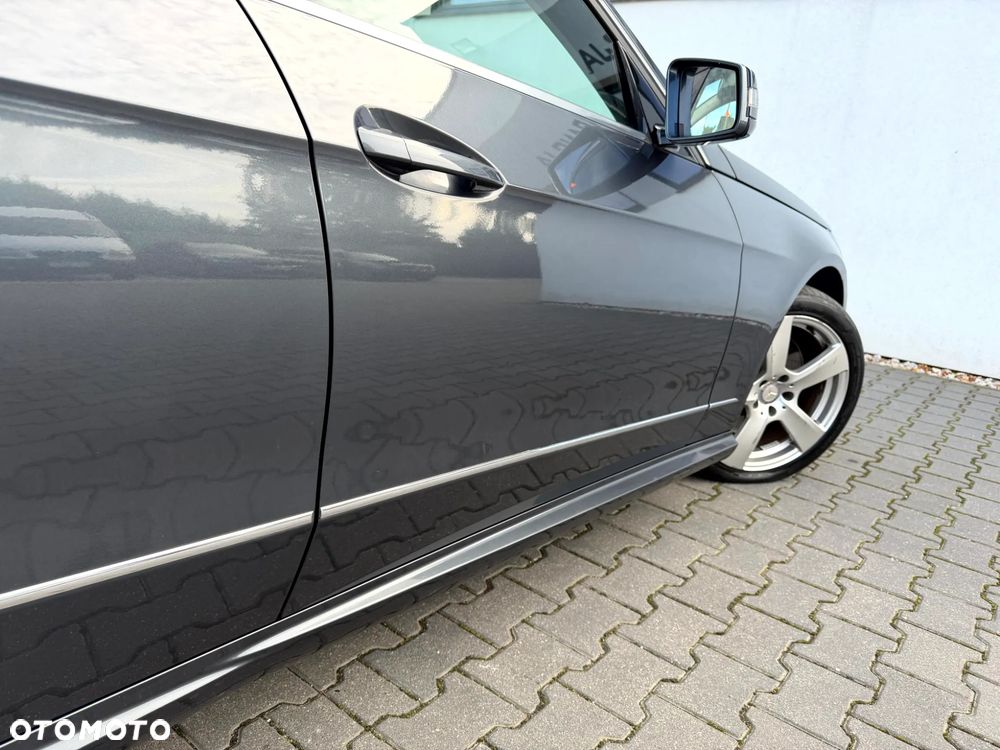 Mercedes-Benz Klasa E 350 CDI DPF 4Matic BlueEFFICIENCY 7G-TRONIC Avantgarde - 31