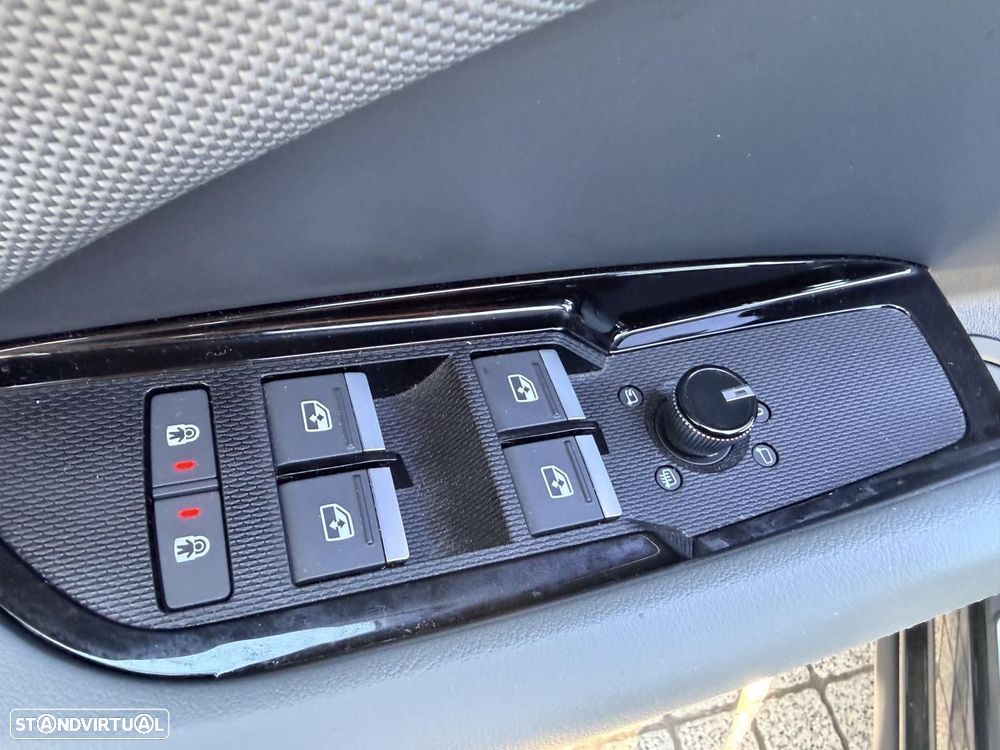 Audi Q3 Sportback e-hybrid SE Business Plus S tronic - 28
