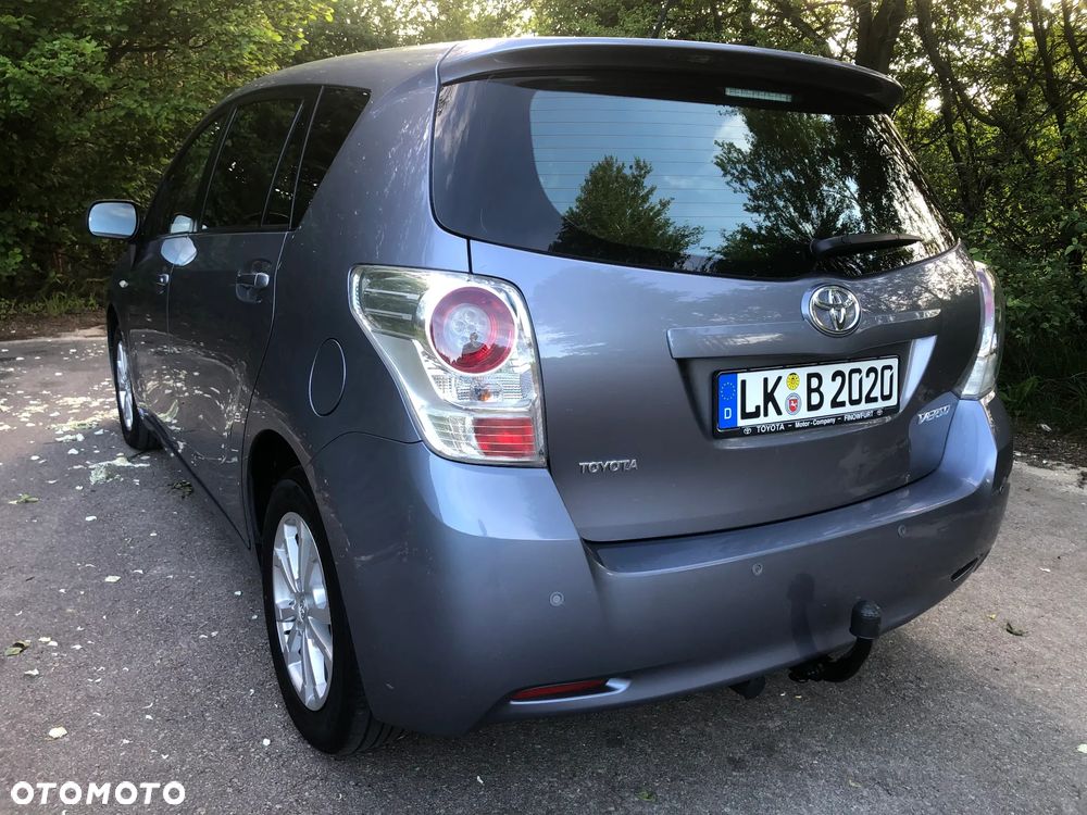 Toyota Verso 1.8 5-Sitzer Executive - 19
