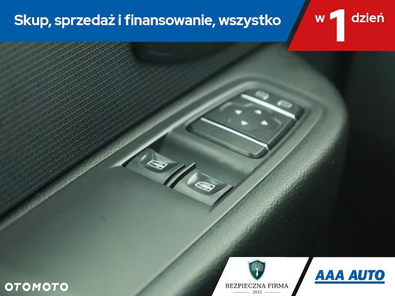 Renault Clio - 18