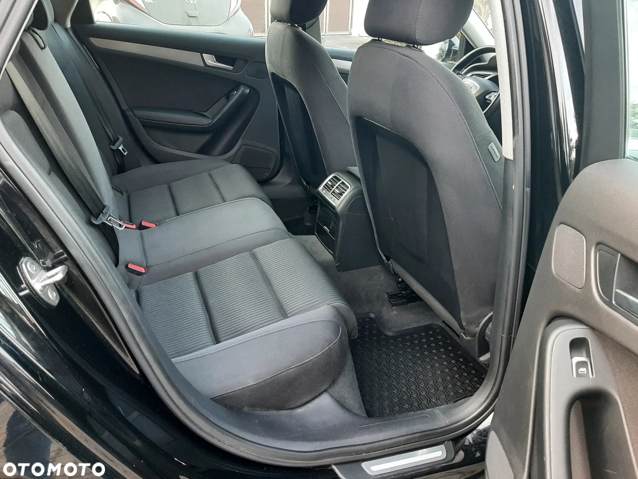 Audi A4 2.0 TDI Quattro Line - 30
