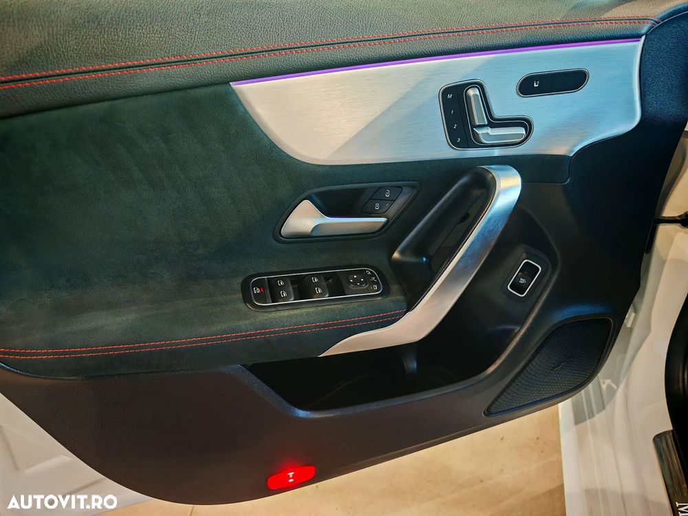 Mercedes-Benz CLA - 25