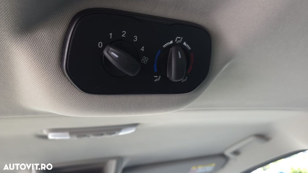 Ford Tourneo Custom 310 L1H1 VA Titanium - 18