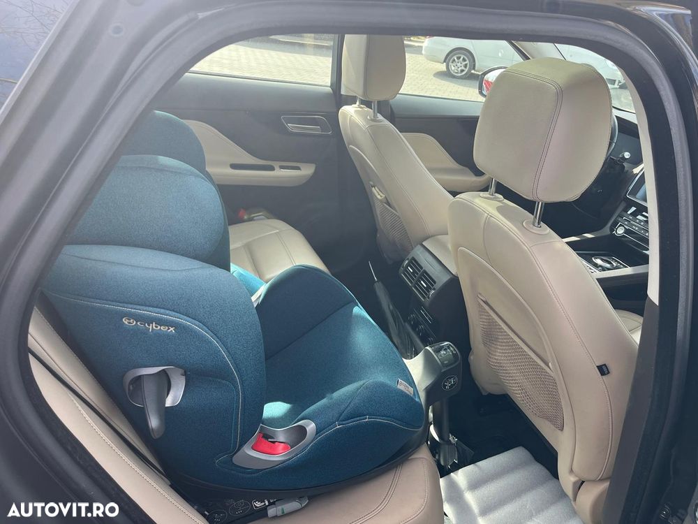 Jaguar F-Pace 25d AWD Aut. Prestige - 6