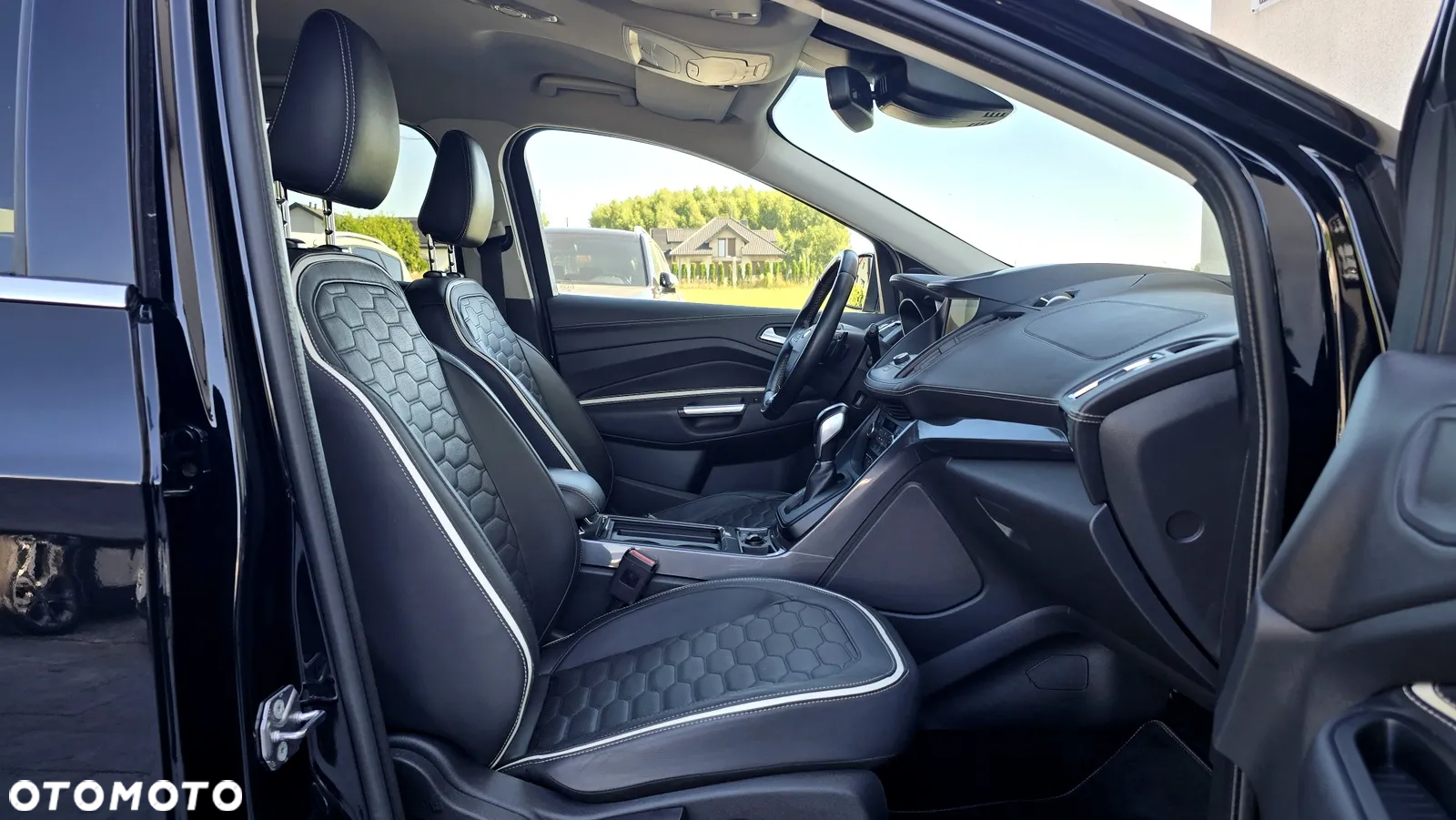 Ford Kuga 2.0 TDCi 4x4 Vignale - 27