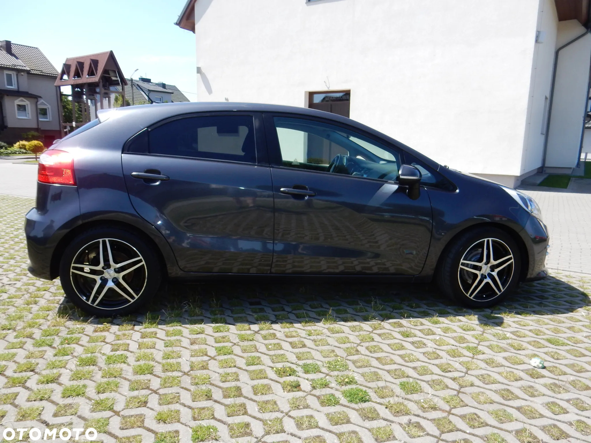Kia Rio - 6