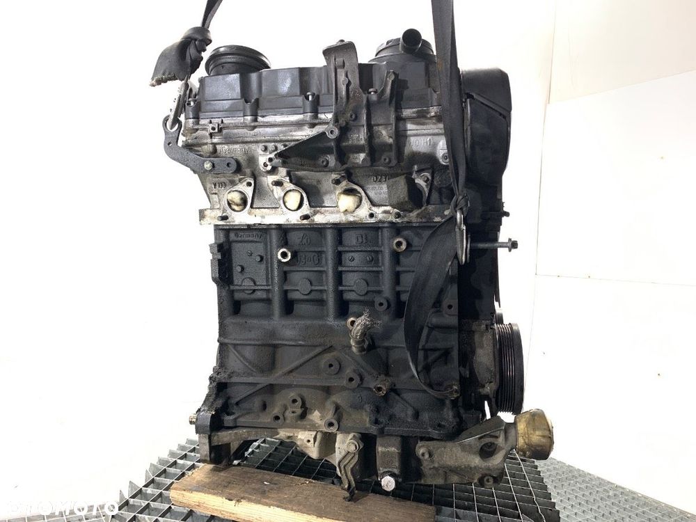 SILNIK  AUDI A4 B7 (8EC) 2004 - 2008 2.0 TDI 103 kW [140 KM] olej napędowy 2004 - 2008 BLB - 3