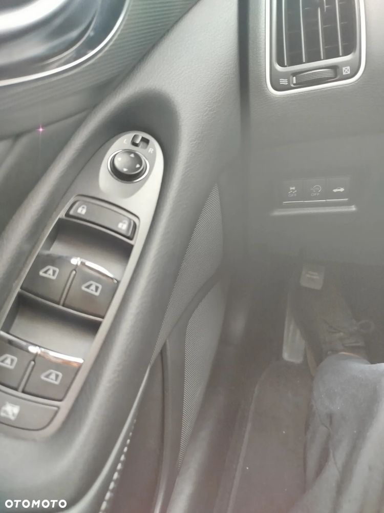 Infiniti Q50 2.0t Premium Executive - 5