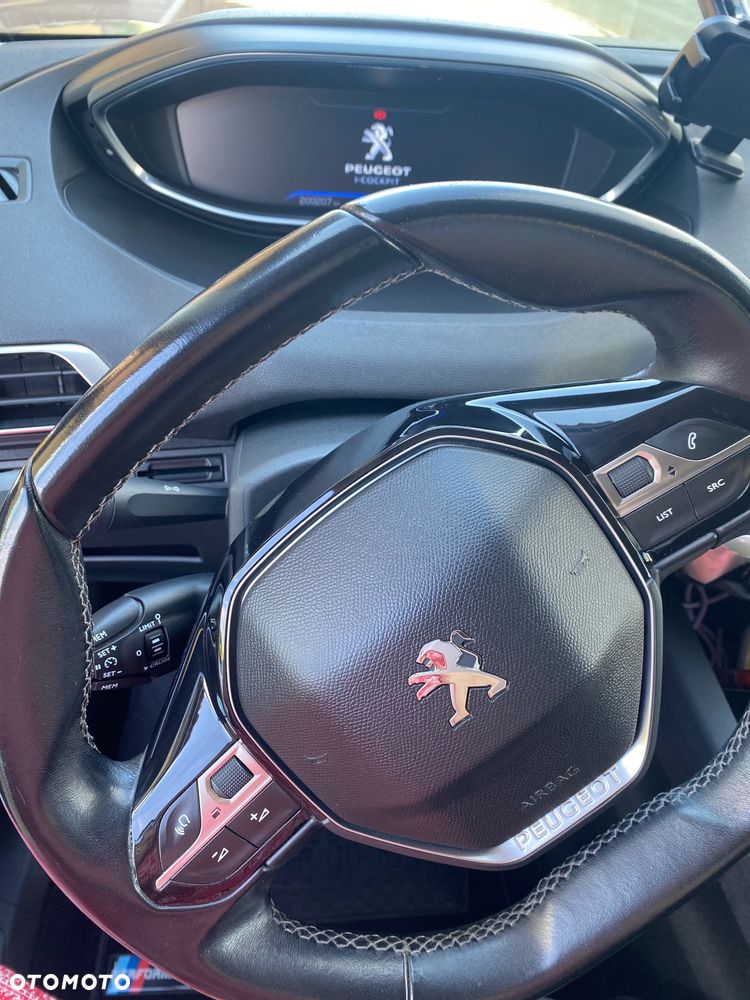 Peugeot 3008 - 8