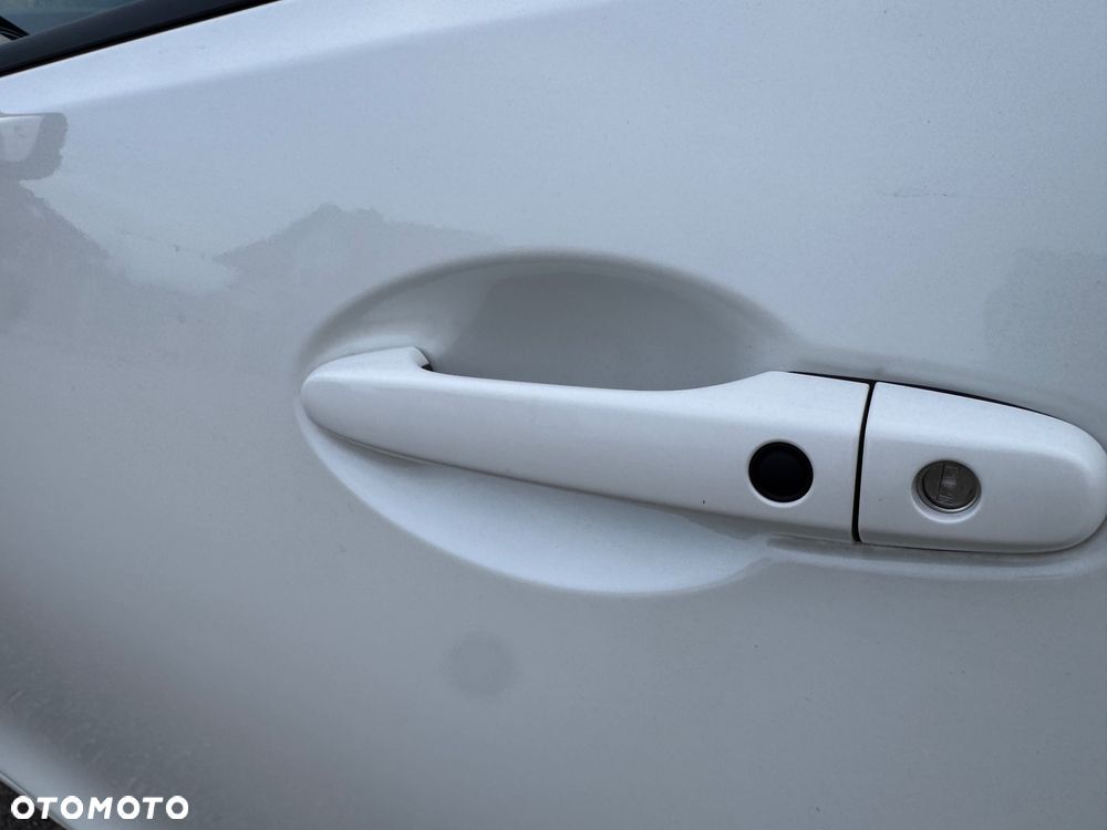 Honda Civic 1.8 i-VTEC Executive Black Edition - 18