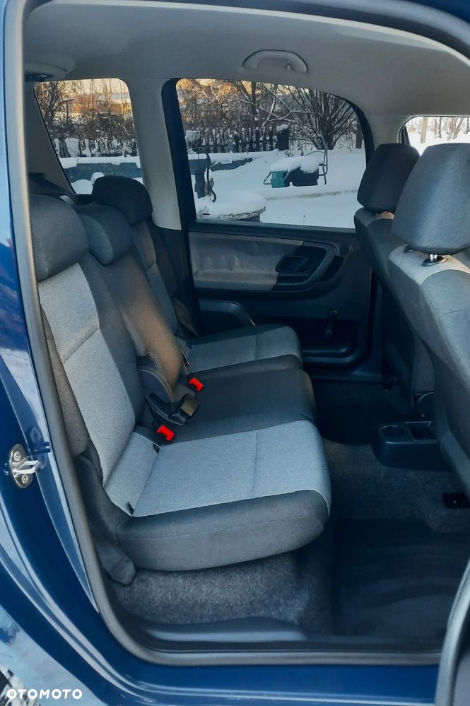 Skoda Roomster 1.4 16V PLUS EDITION - 11