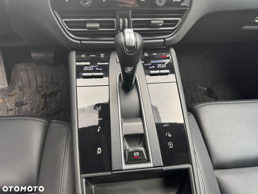 Porsche Macan Standard - 12