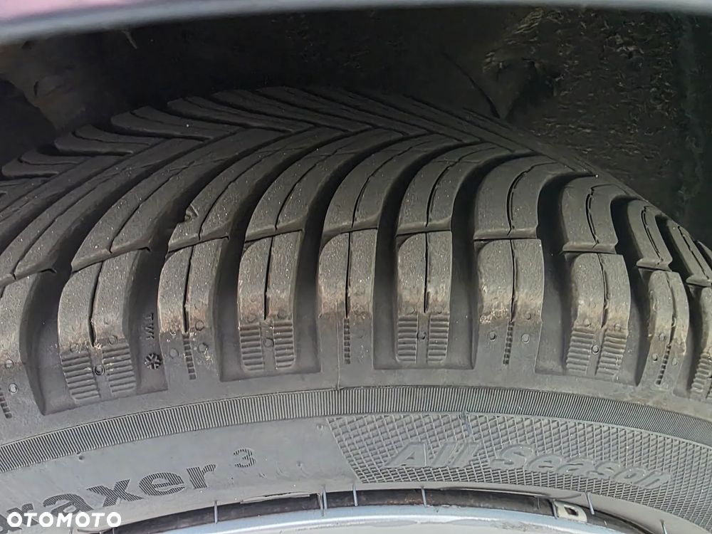 Kia Carens 1.6 GDI Edition 7 - 25