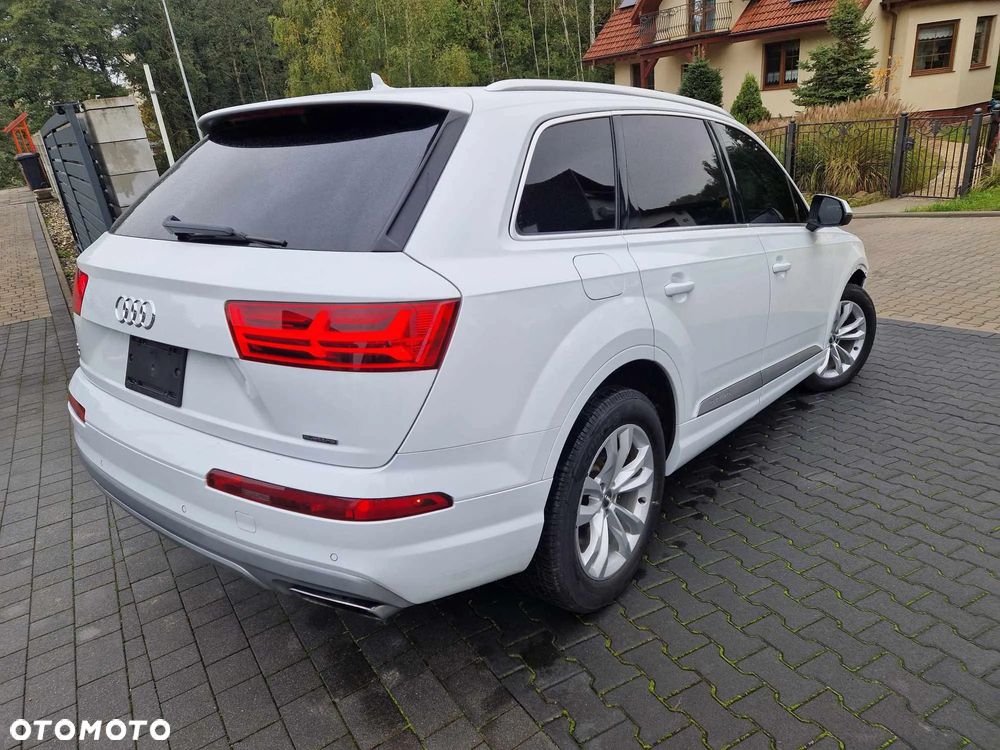 Audi Q7 3.0 TFSI Quattro Tiptronic - 6