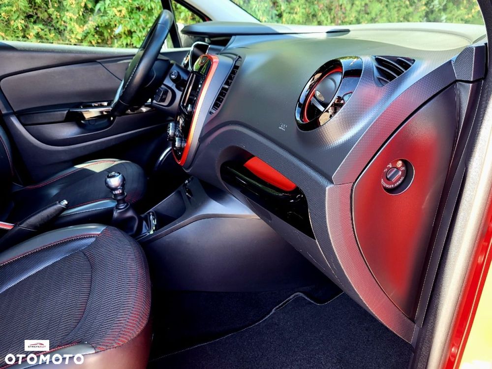 Renault Captur - 32