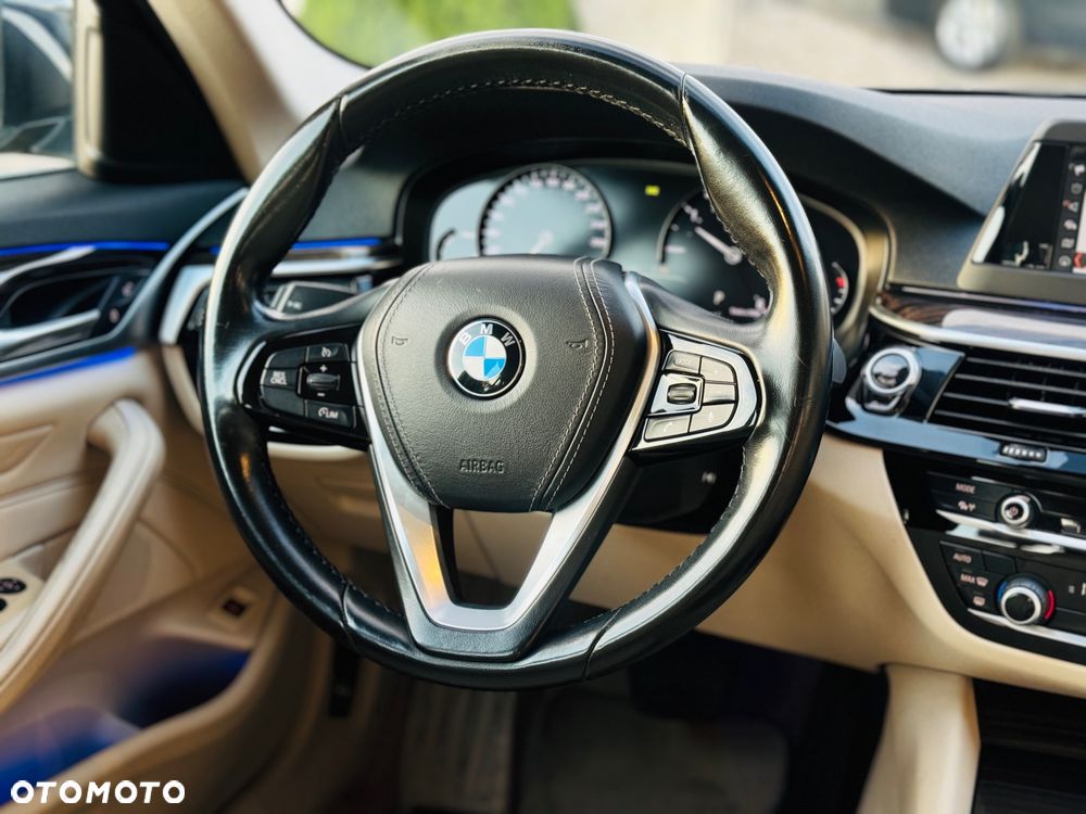 BMW Seria 5 520d Luxury Line sport - 21