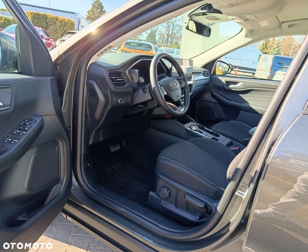 Ford Kuga - 12