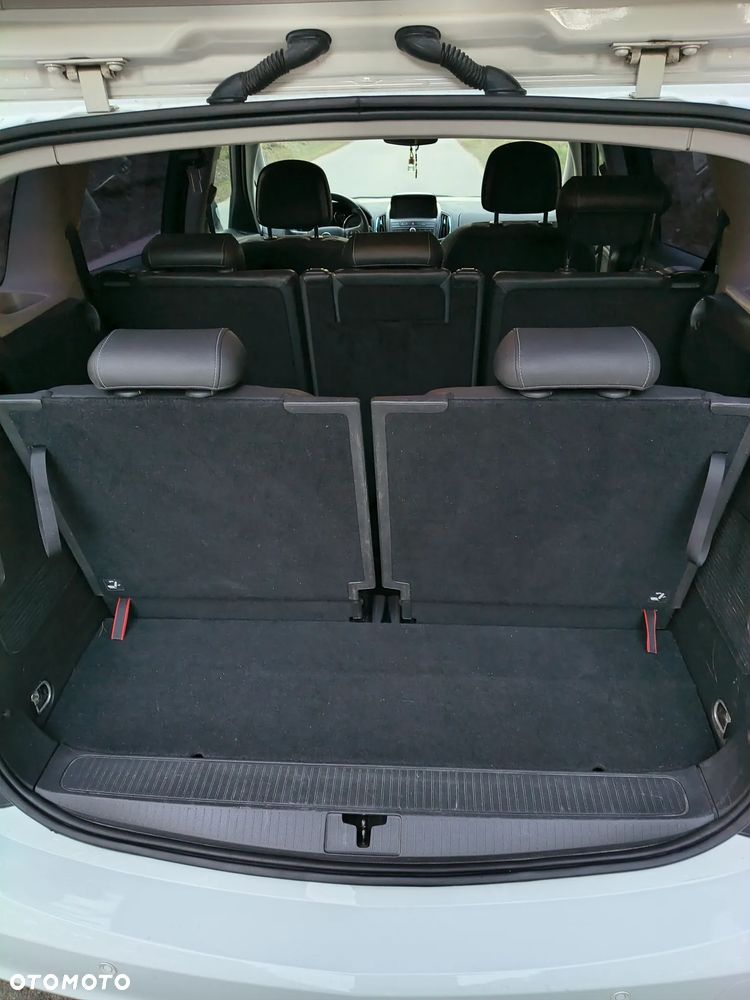 Opel Zafira - 16