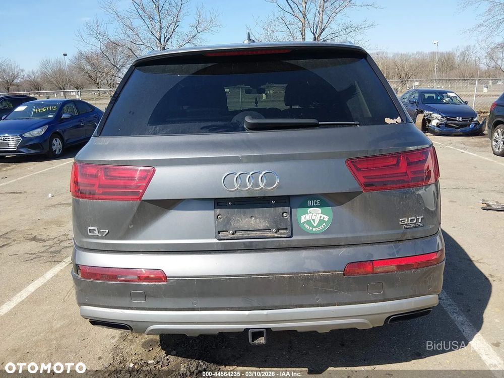 Audi Q7 - 8