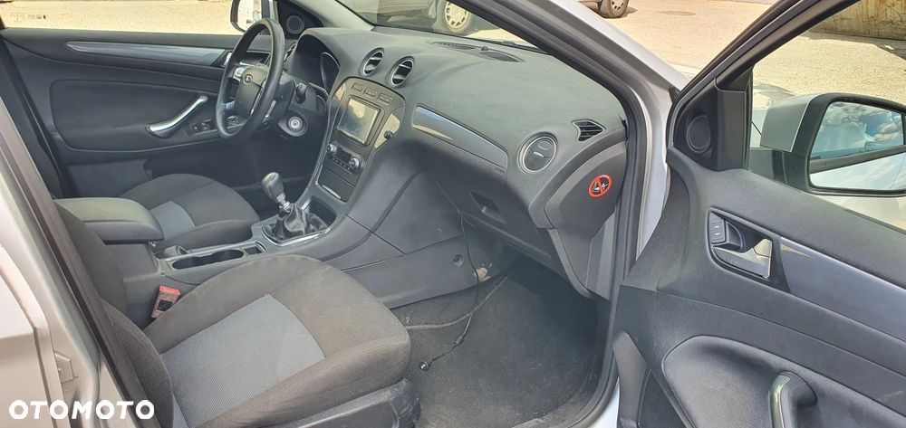 Ford Mondeo 2.0 TDCi Platinium X Plus (Titanium) - 29