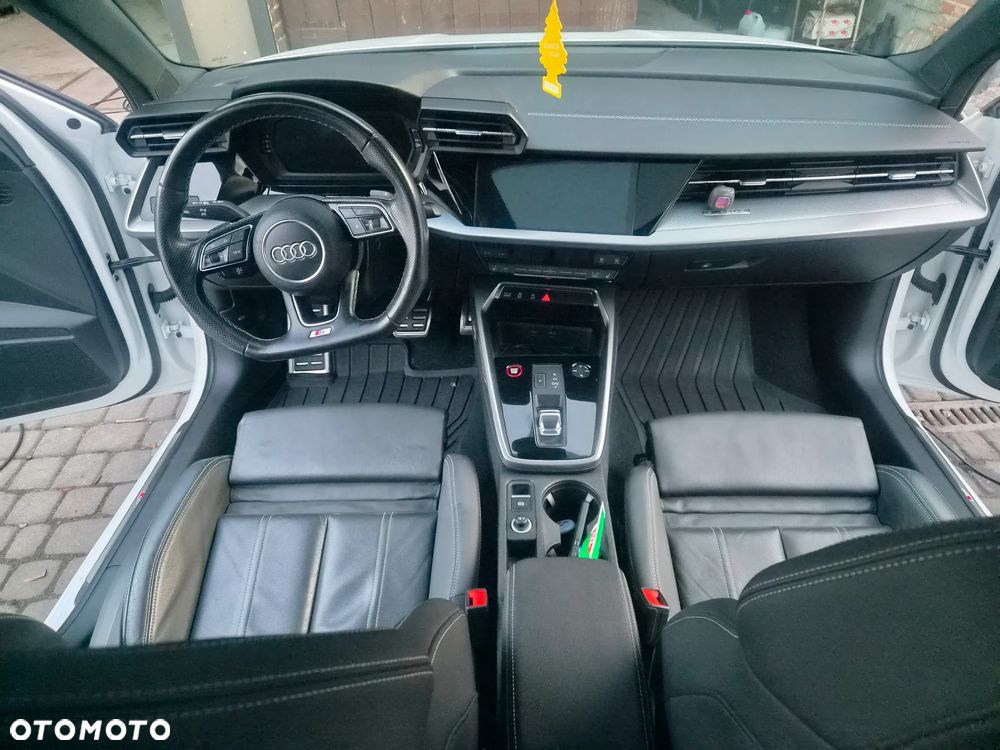 Audi S3 S tronic - 15