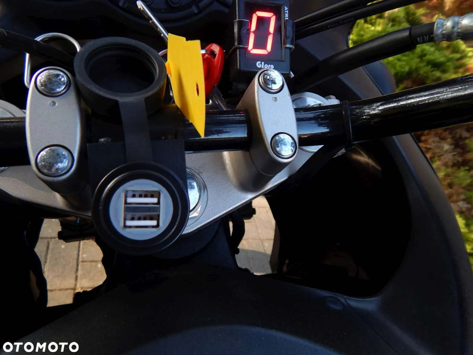 Suzuki V-STROM - 14