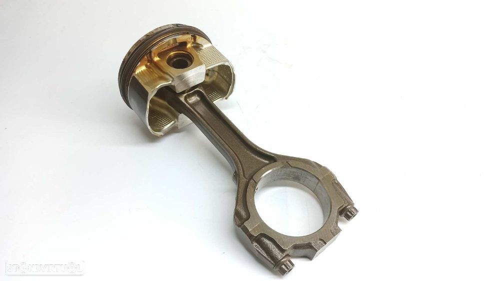 BIELA INFINITI G COUPE G37 S - 7