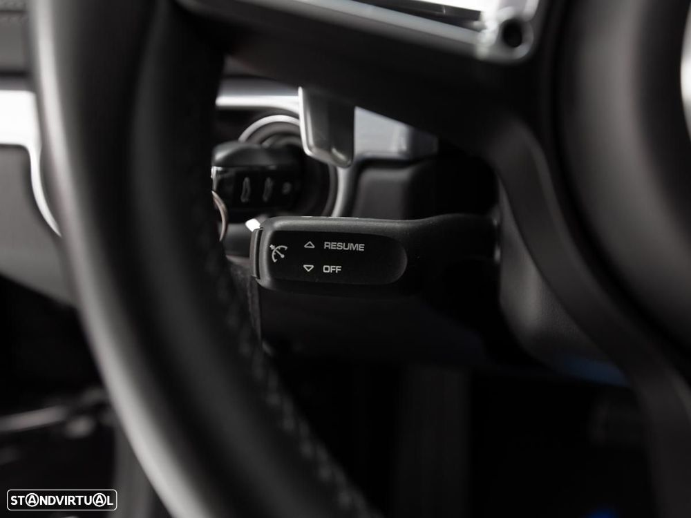 Porsche 718 Cayman - 18