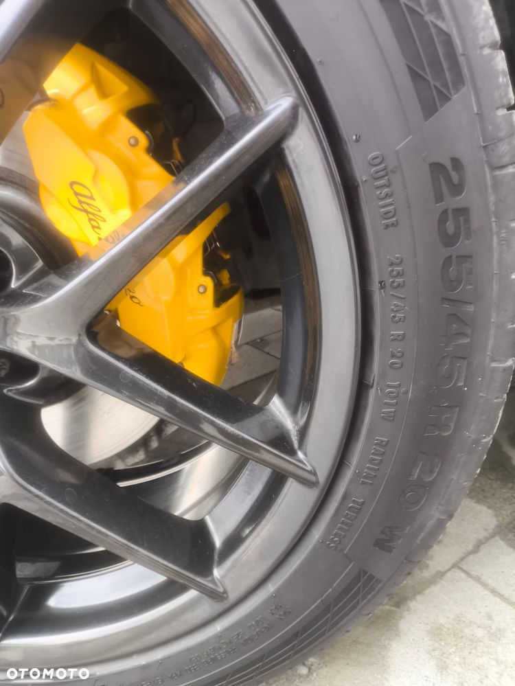 Alfa Romeo Stelvio 2.0 Turbo B-Tech Edition Q4 - 22