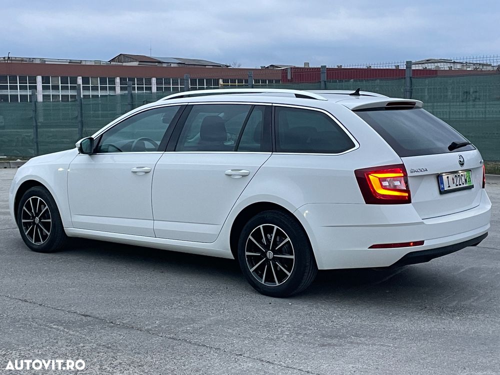 Skoda Octavia 2.0 TDI DSG Style - 9