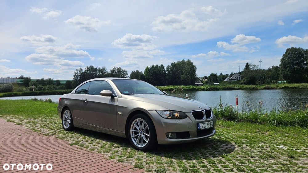BMW Seria 3 320i - 10