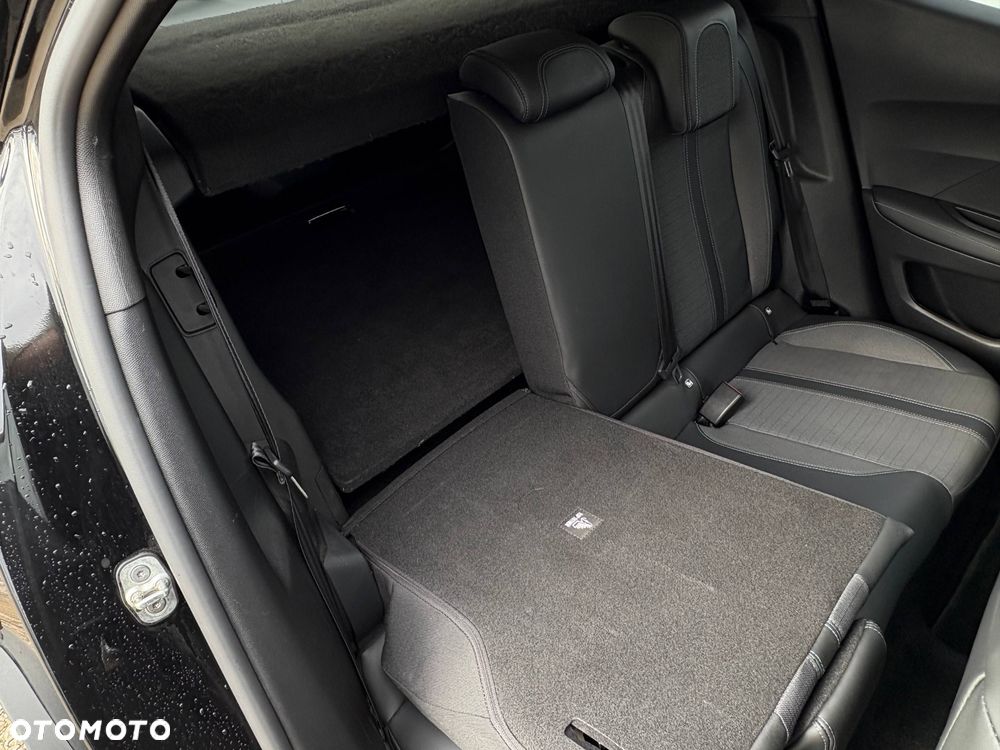 Peugeot 2008 1.2 PureTech Allure S&S EAT8 - 29