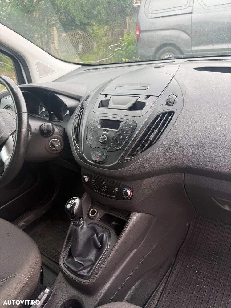 Ford Transit Courier 1.5 TDCi - 6