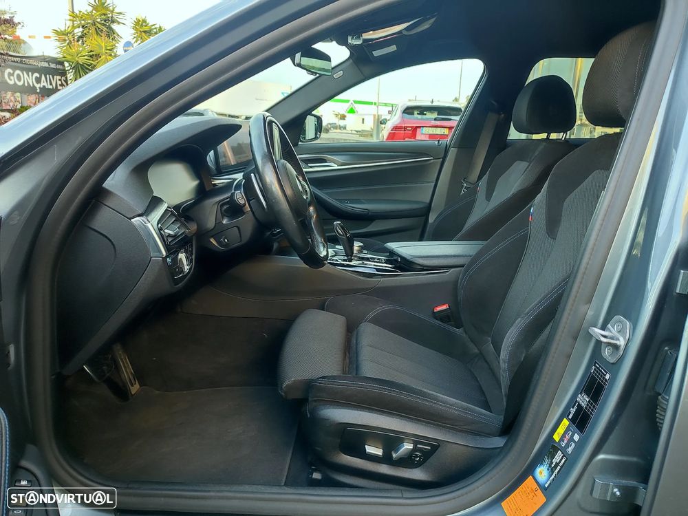 BMW 530 e Pack Desportivo M - 7