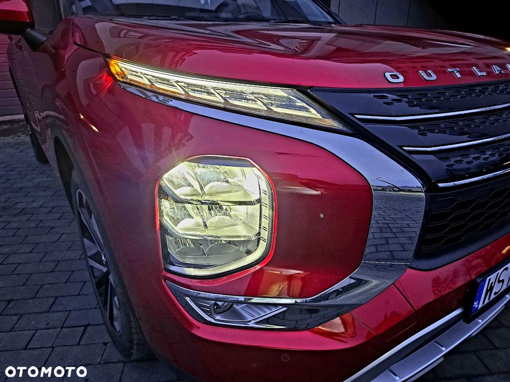 Mitsubishi Outlander - 7