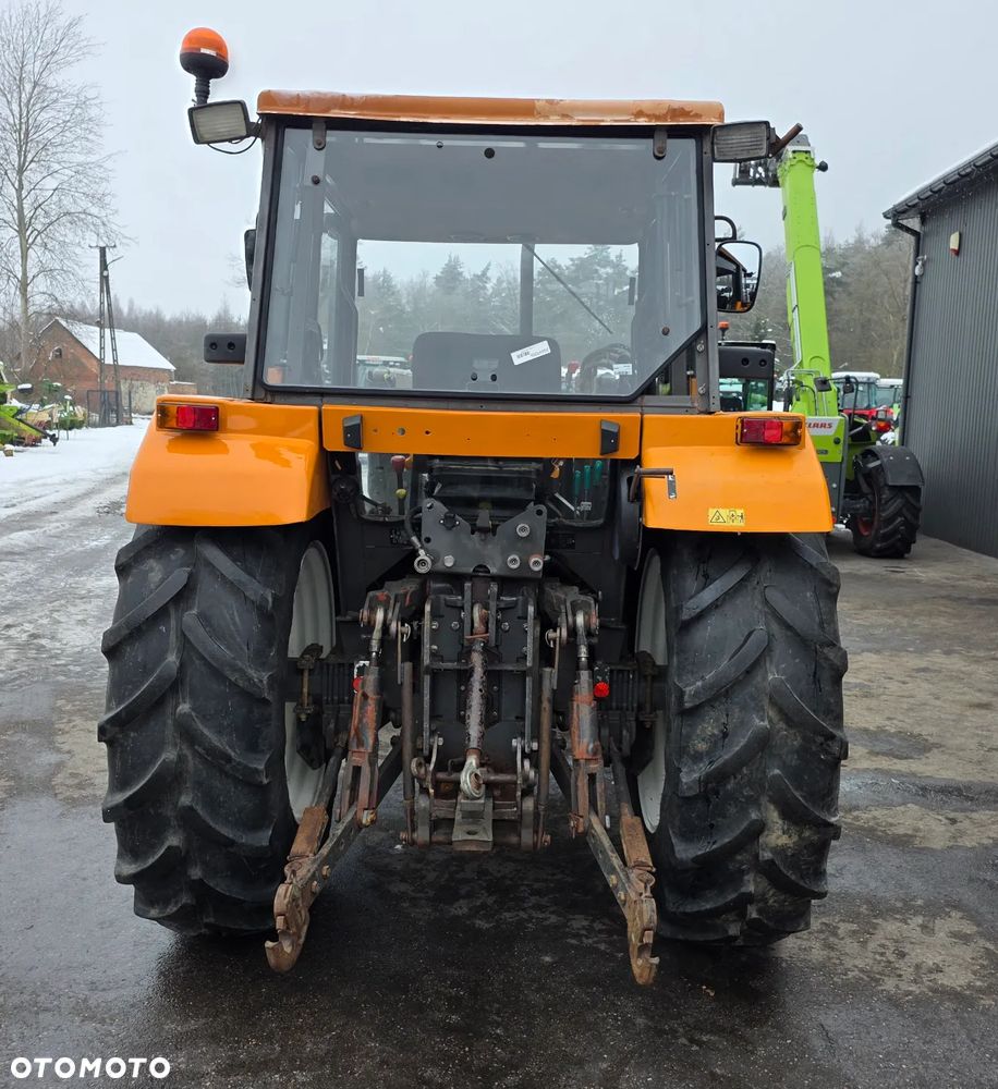 Renault Ceres 335 - 11