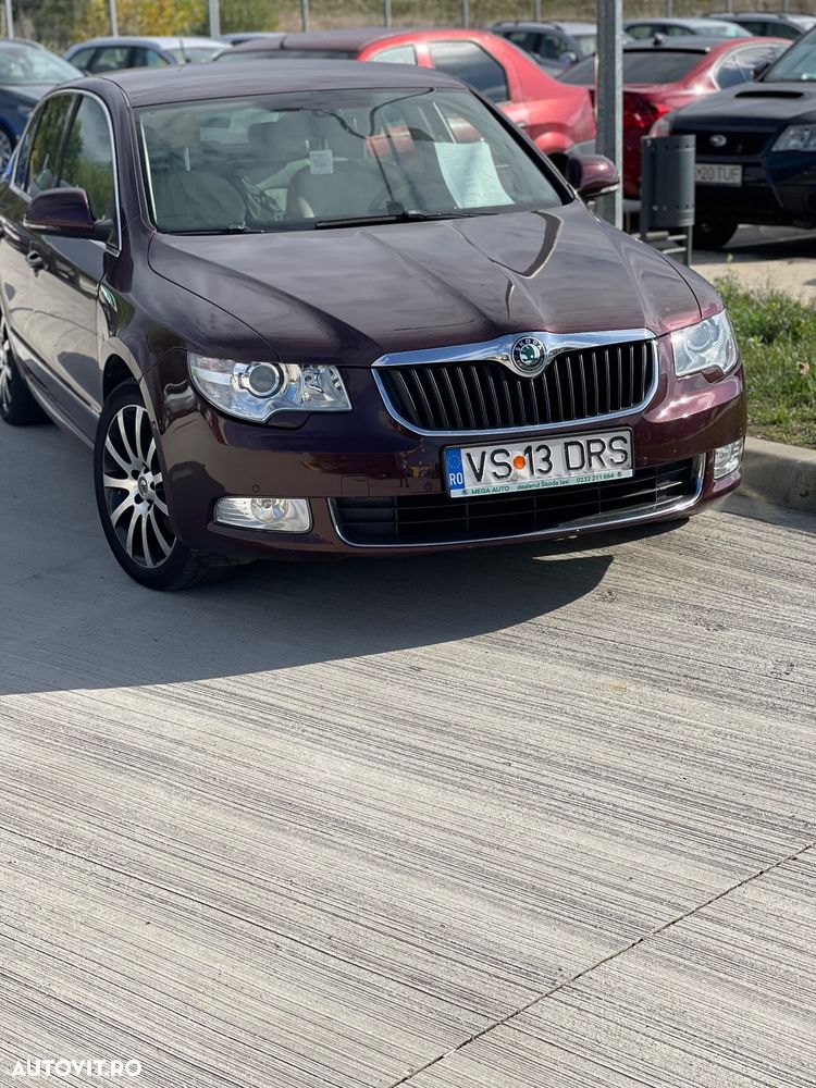 Skoda Superb 2.0 TDI 4X4 Elegance - 2