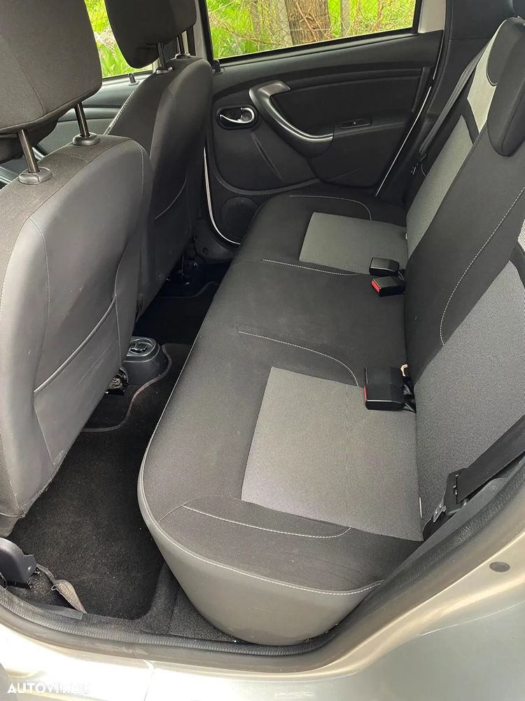 Dacia Duster 1.5 dCi 4x2 Laureate - 9