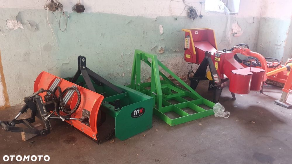 Kubota B2231 cab hst - 4