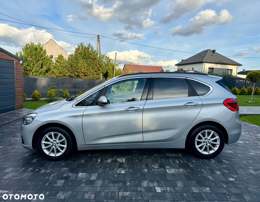 BMW Seria 2 218i - 5
