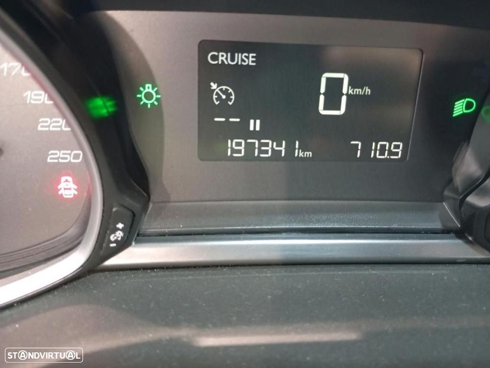 Peugeot 308 1.5 BlueHDi Business Line - 4