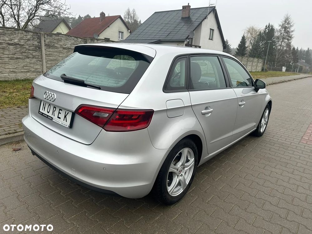 Audi A3 Sportback 1.8 TFSI Ambiente S tronic - 15