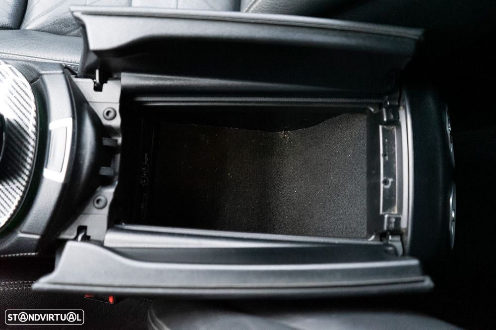 Mercedes-Benz E 220 d AMG Line - 30