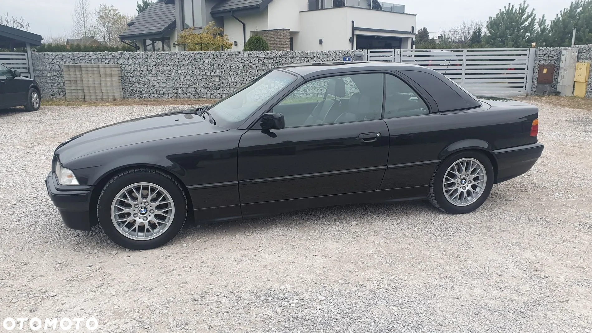 BMW Seria 3 325i - 3