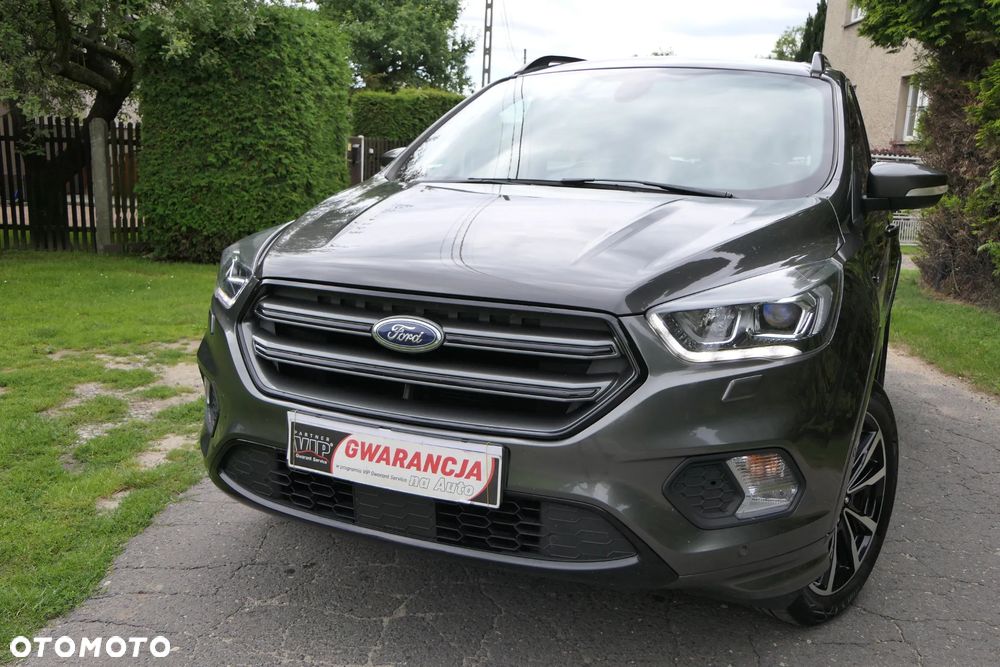 Ford Kuga 1.5 EcoBoost 2x4 ST-Line - 4