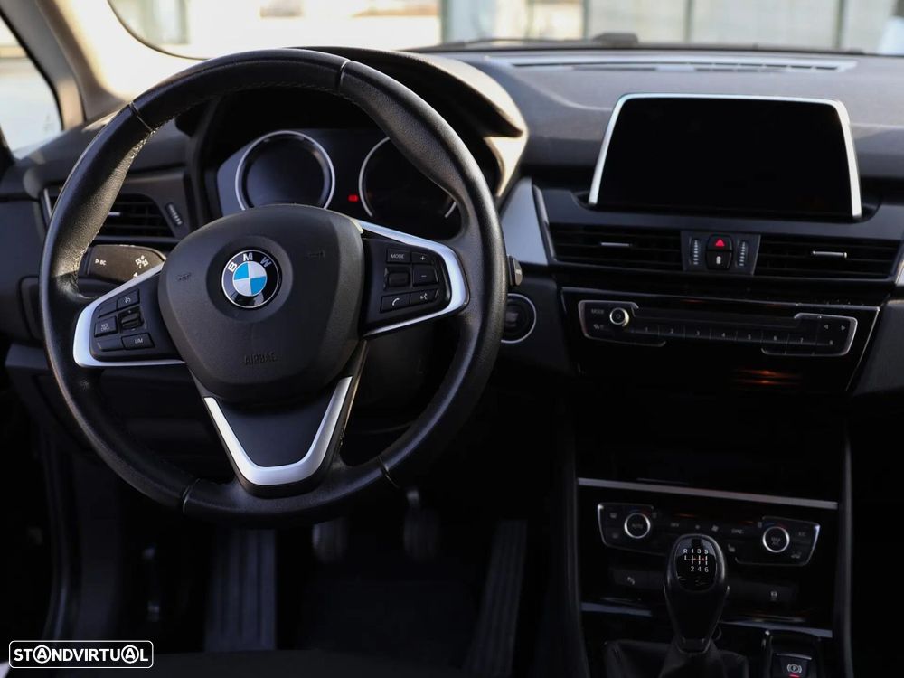 BMW 216 Gran Tourer i - 10