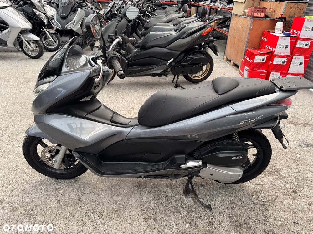 Honda PCX - 4