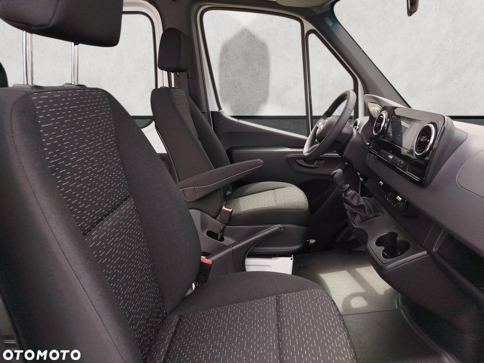 Mercedes-Benz Sprinter 319 CDI TOURER - 13
