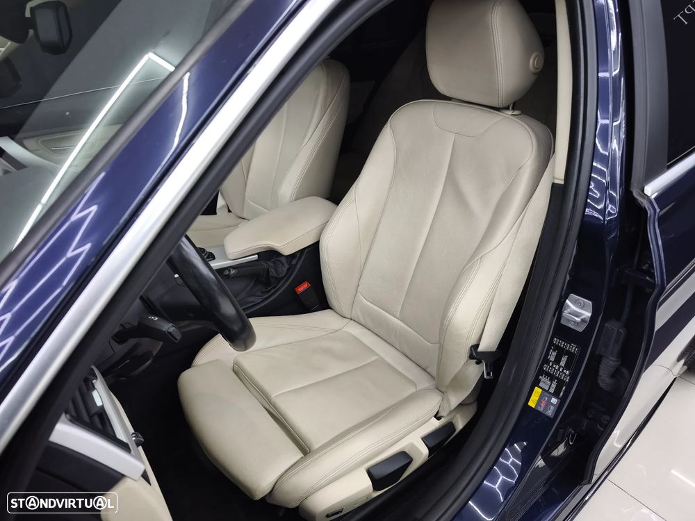 BMW 330 e iPerformance Line Luxury Purity - 20