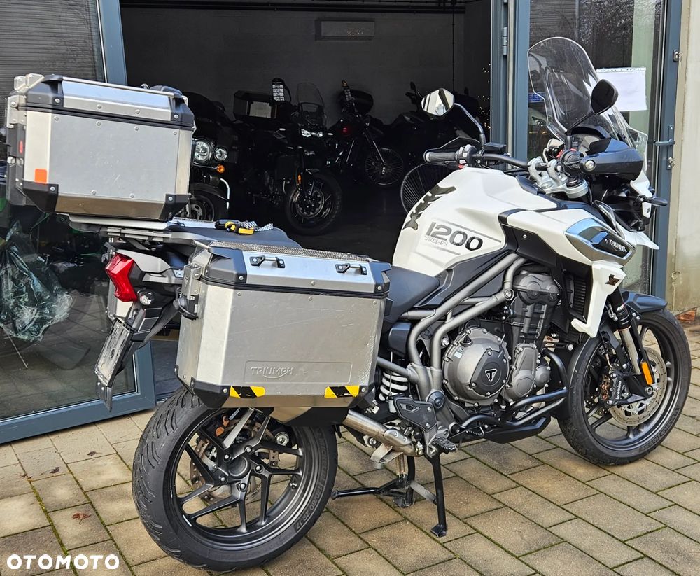 Triumph Tiger - 15